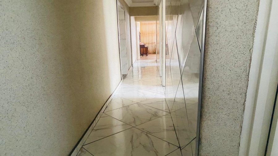 6 Bedroom Property for Sale in Zamdela Free State